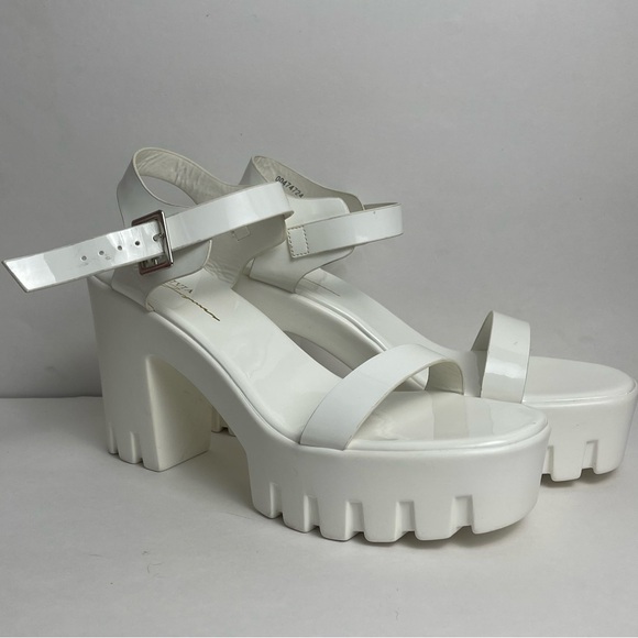 Size 8 Women's Platform Sandals Worn once - Picture 3 of 8